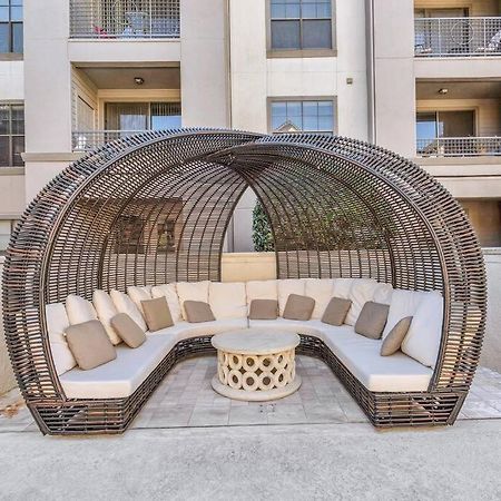 The Royal Suite Houston Exterior photo