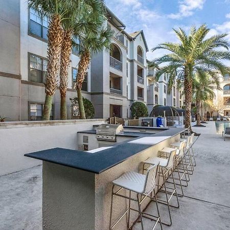 The Royal Suite Houston Exterior photo