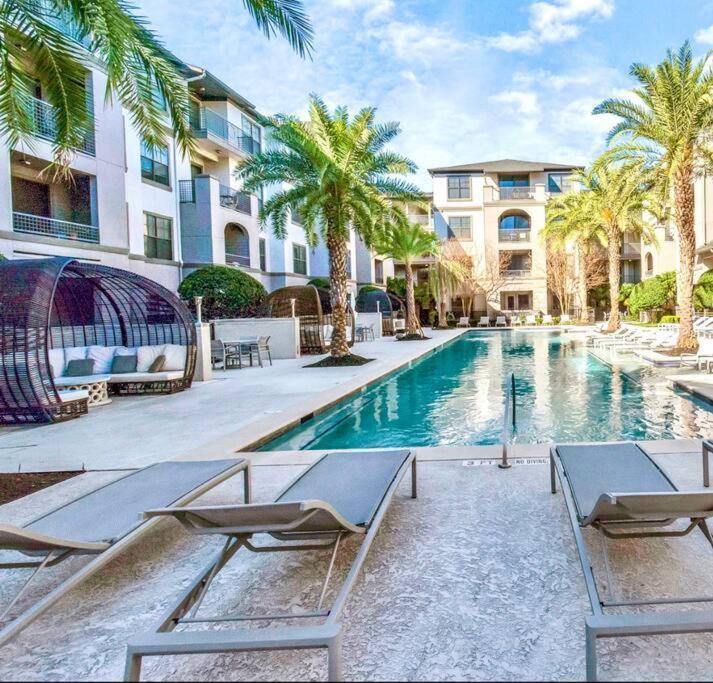 The Royal Suite Houston Exterior photo