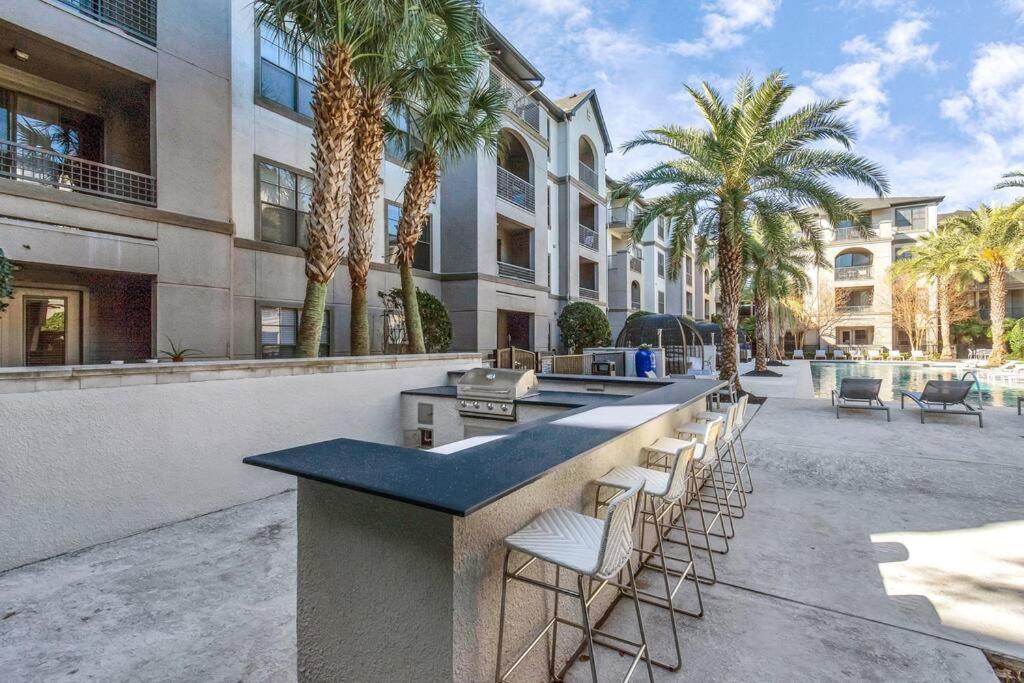 The Royal Suite Houston Exterior photo