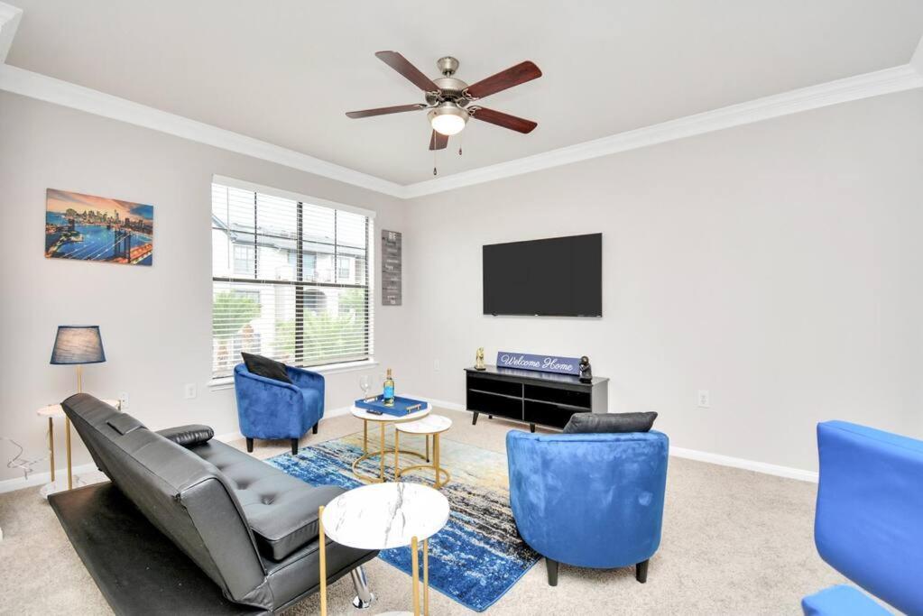 The Royal Suite Houston Exterior photo