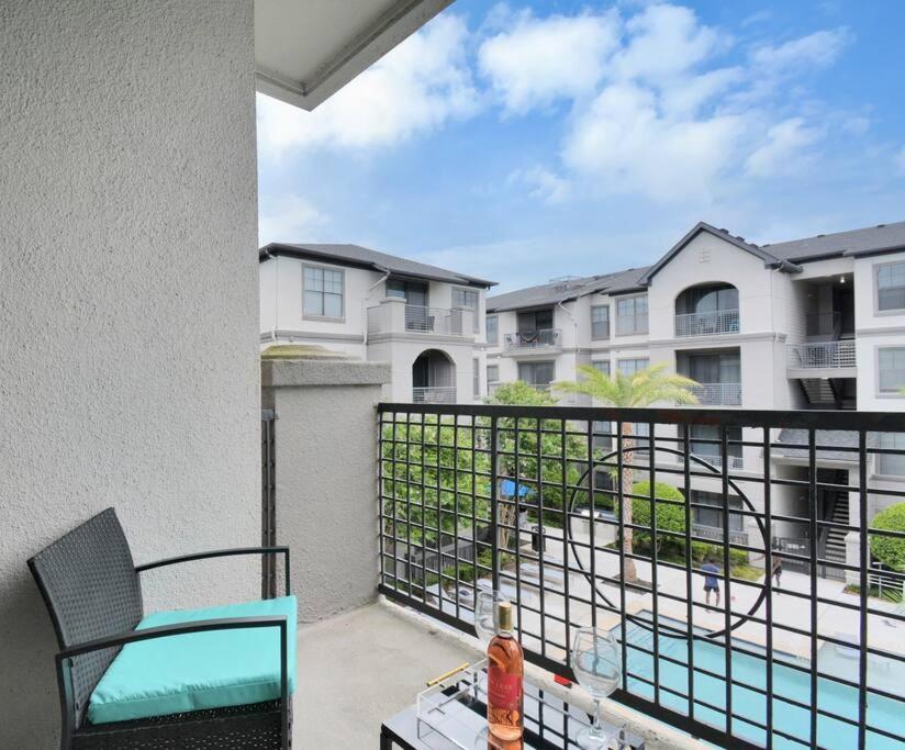 The Royal Suite Houston Exterior photo